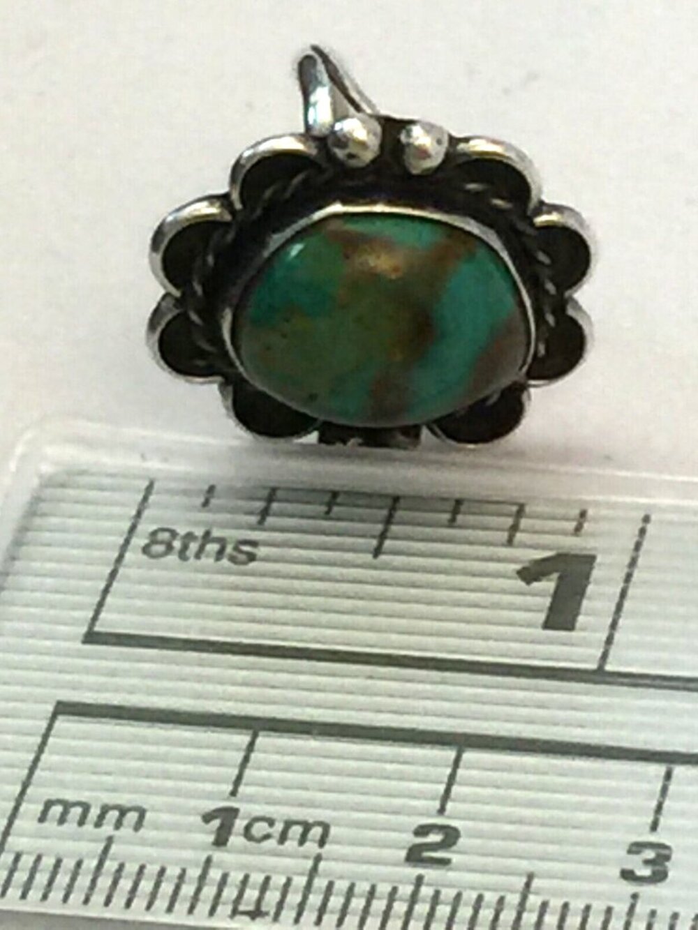 VINTAGE NAVAJO HANDMADE STERLING SILVER TURQUOISE NATIVE AMERICAN RING SIZE 5.5 - Picture 16 of 16